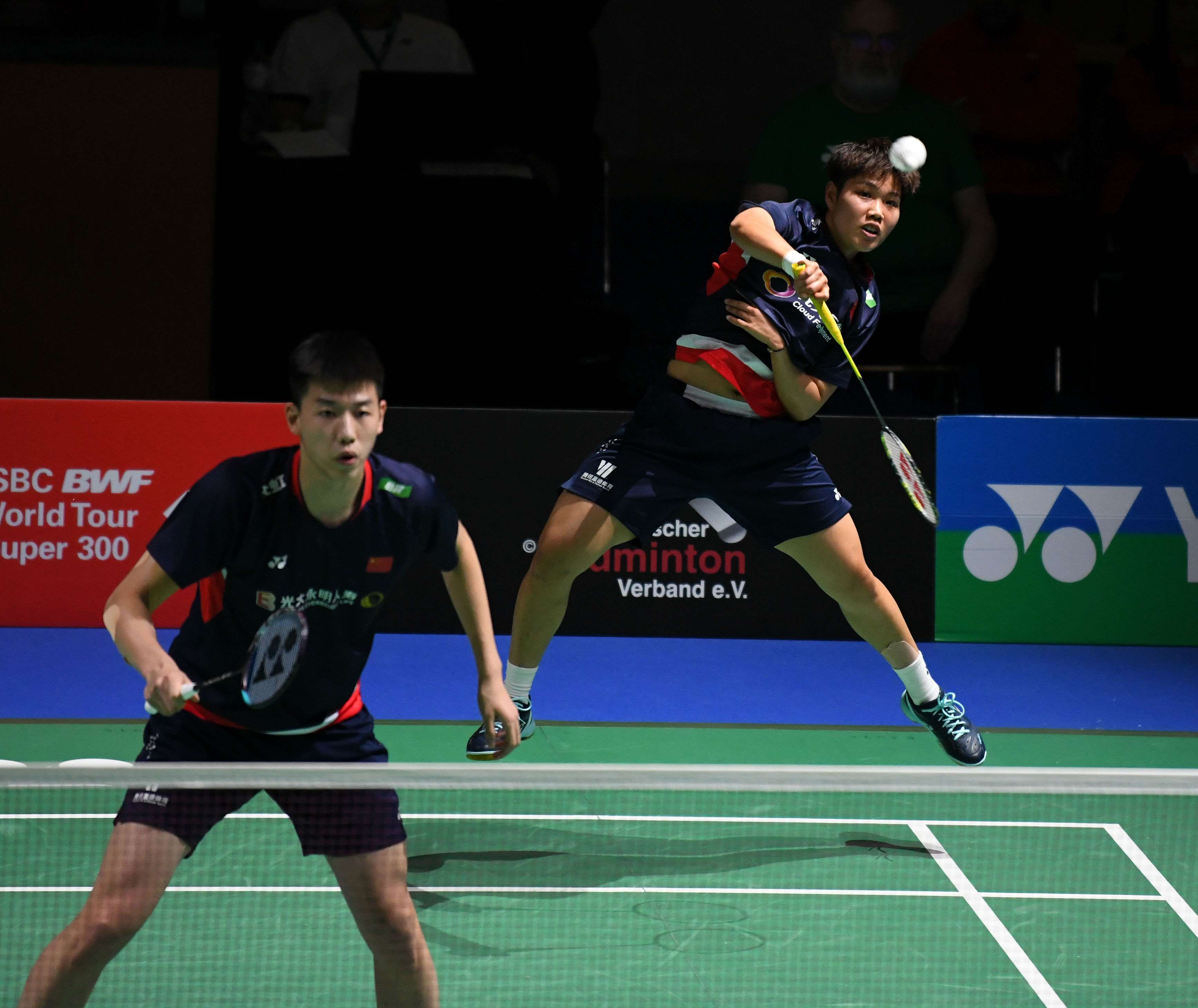 现共同撬动 现共同撬动